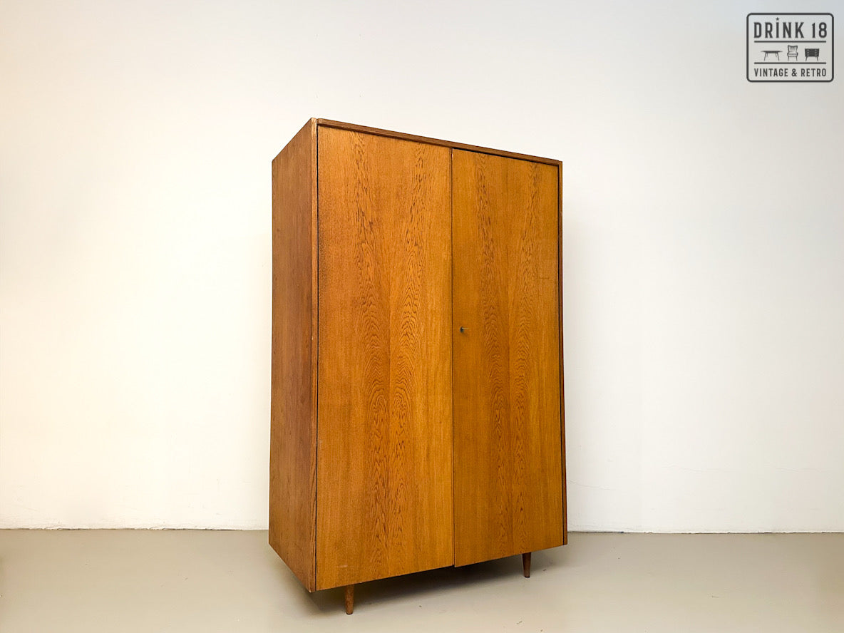 Vintage - Kleerkast light