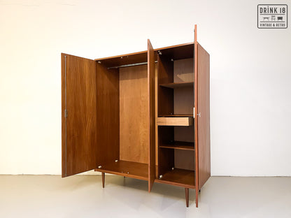 Vintage - Kleerkast #1