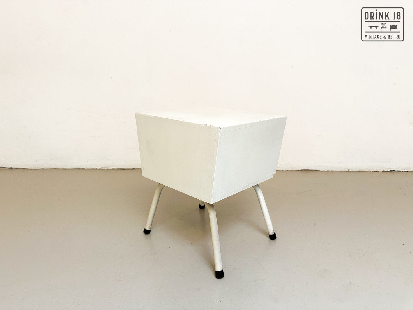 Vintage - Set van 50s nachtkastje en tafeltje