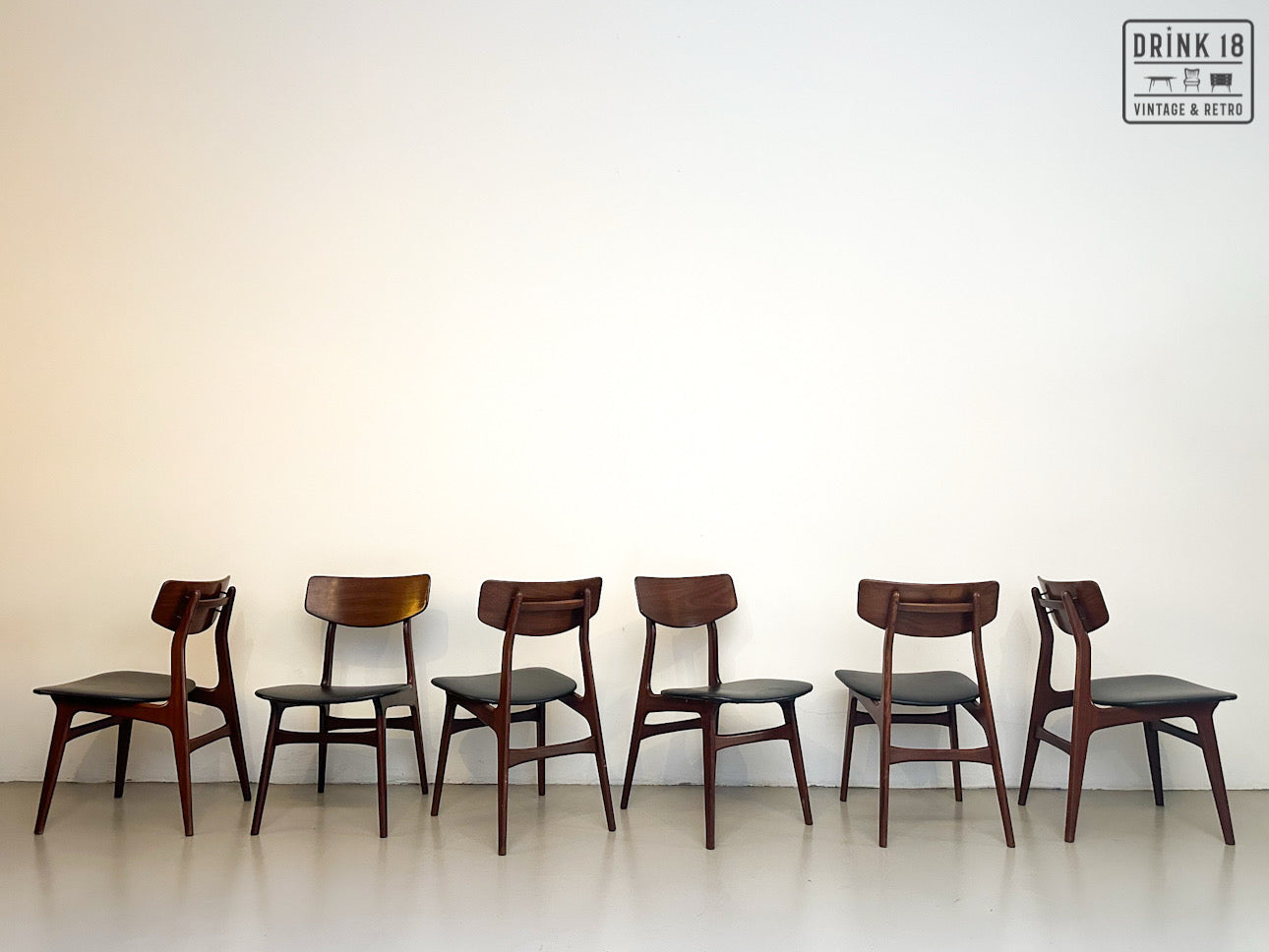 Zes Stavanger eetkamerstoelen - Louis van Teeffelen