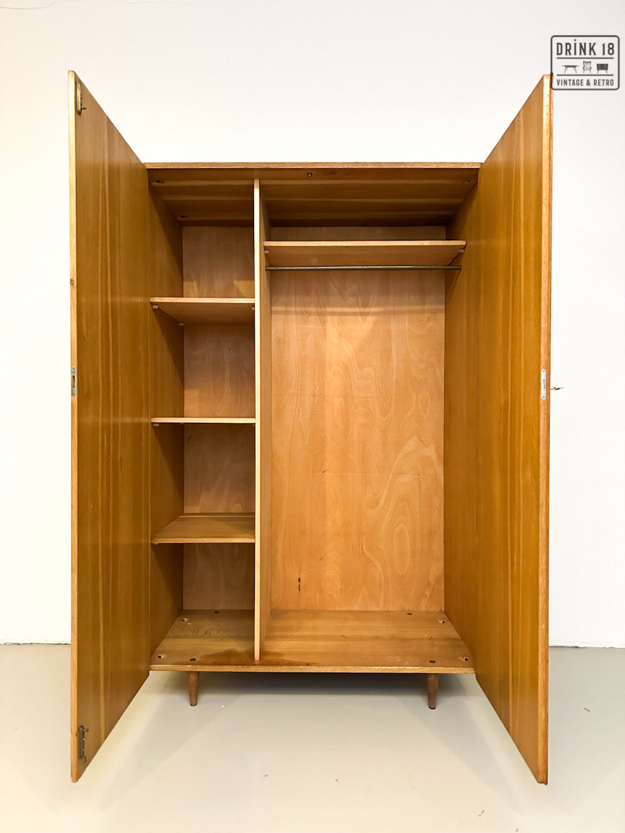 Vintage - Kleerkast light