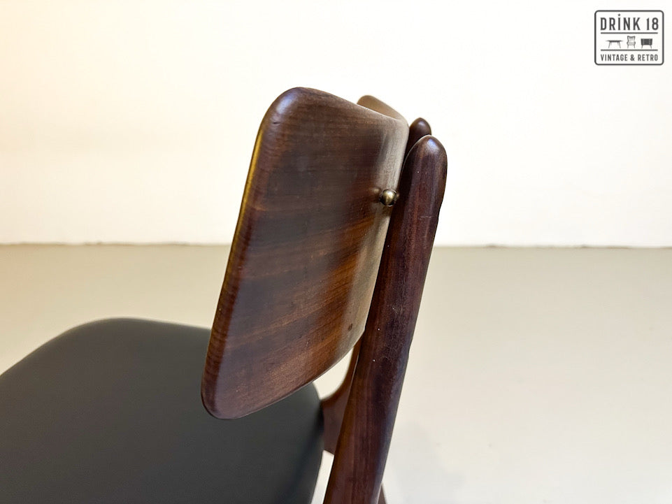 Zes Stavanger eetkamerstoelen - Louis van Teeffelen