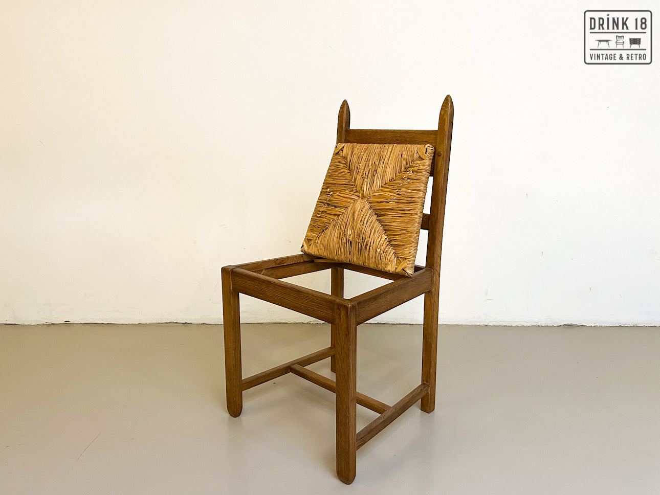 Brutalist - Set van acht eetkamerstoelen met gevlochten zitting