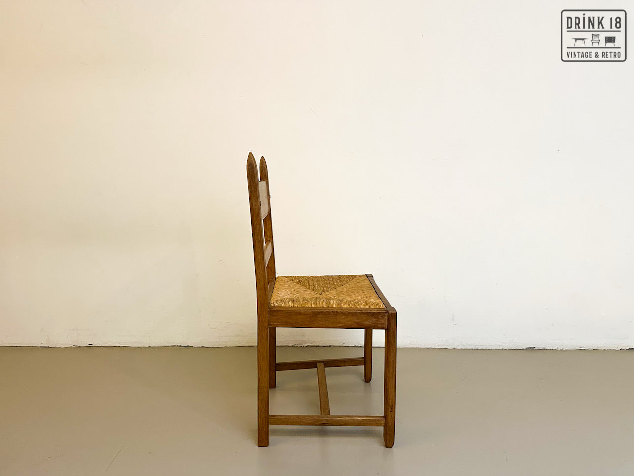 Brutalist - Set van acht eetkamerstoelen met gevlochten zitting