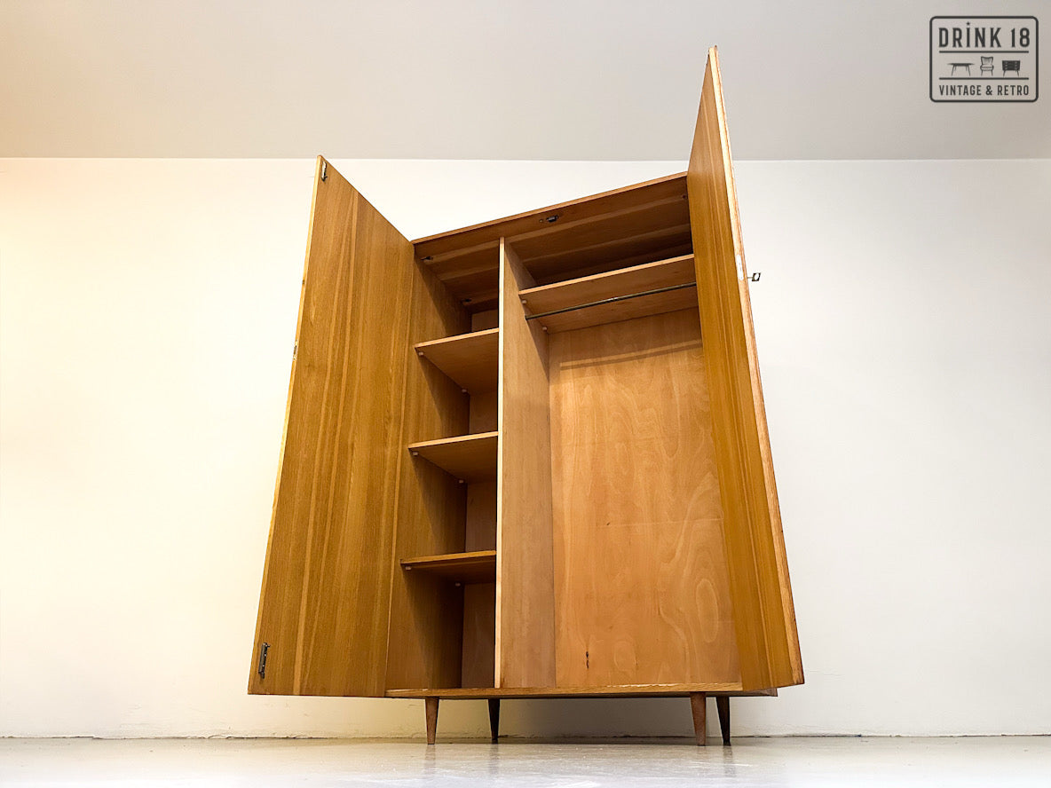 Vintage - Kleerkast light