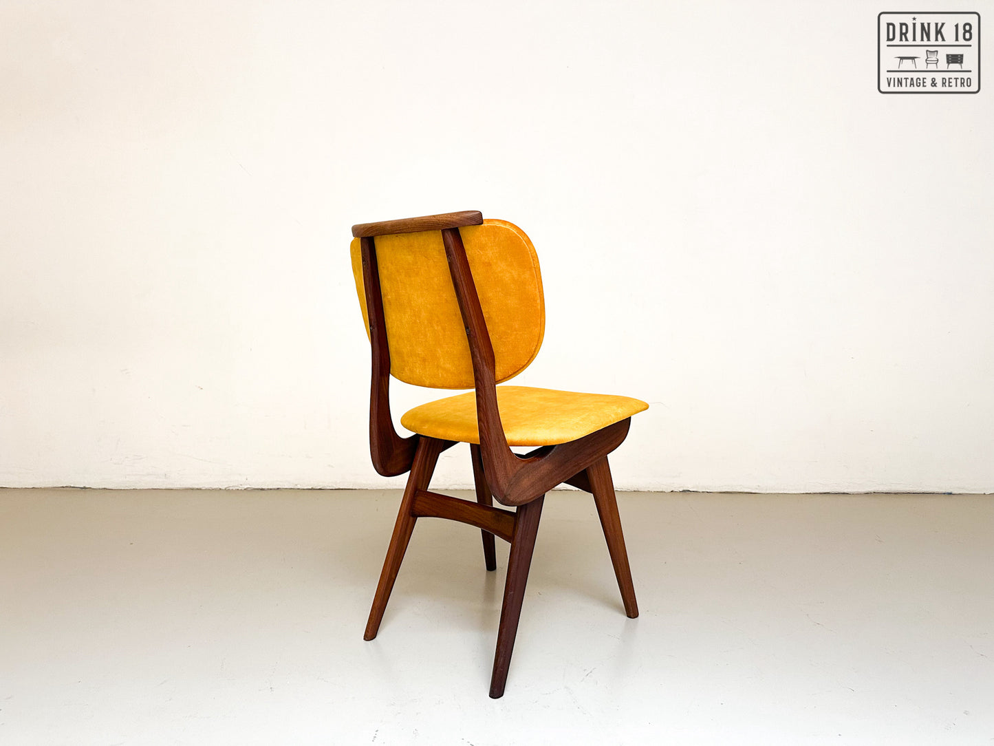 Vier vintage eetkamerstoelen (Sun) - Louis van Teeffelen