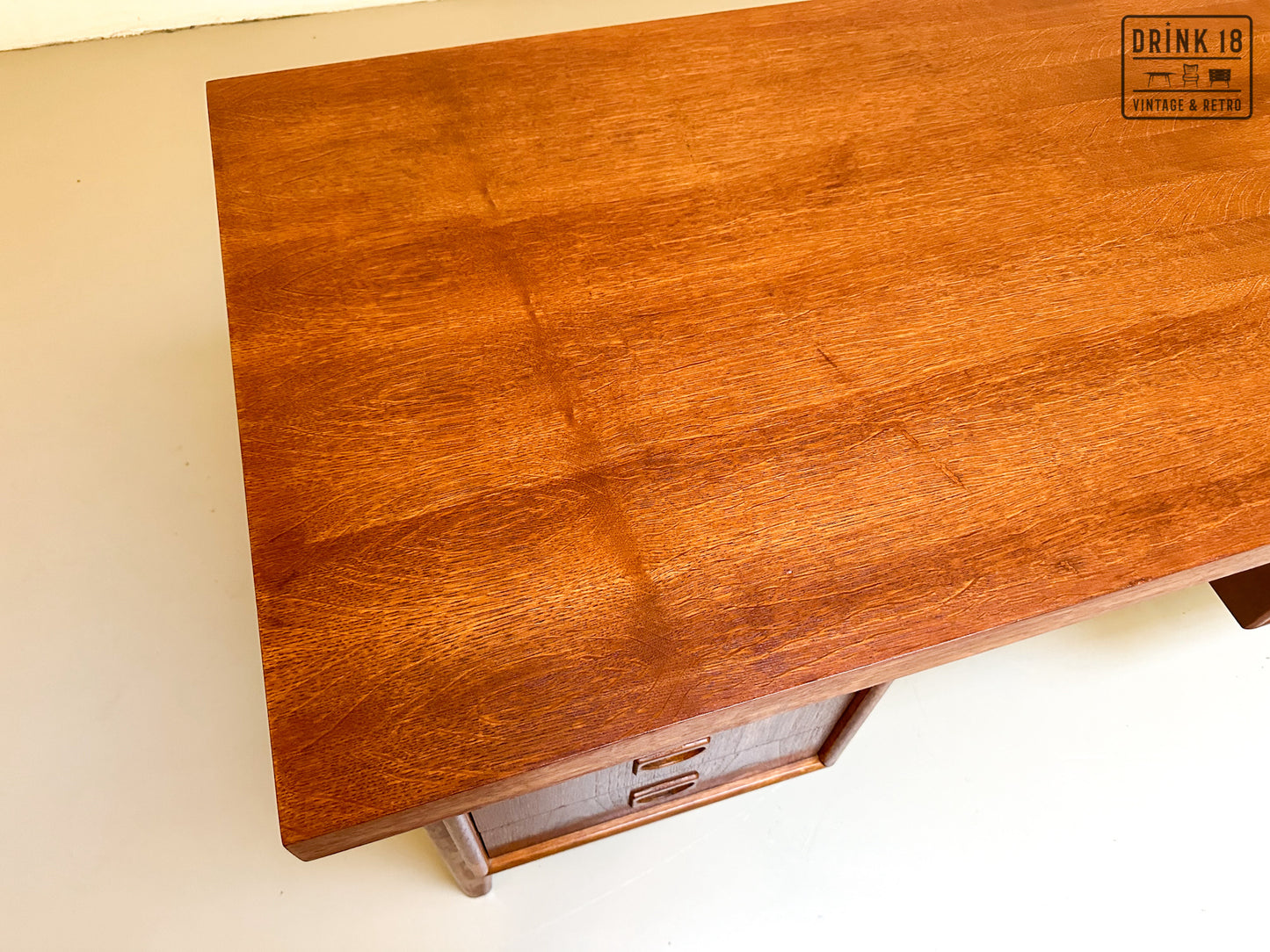 Vintage - Design Bureau