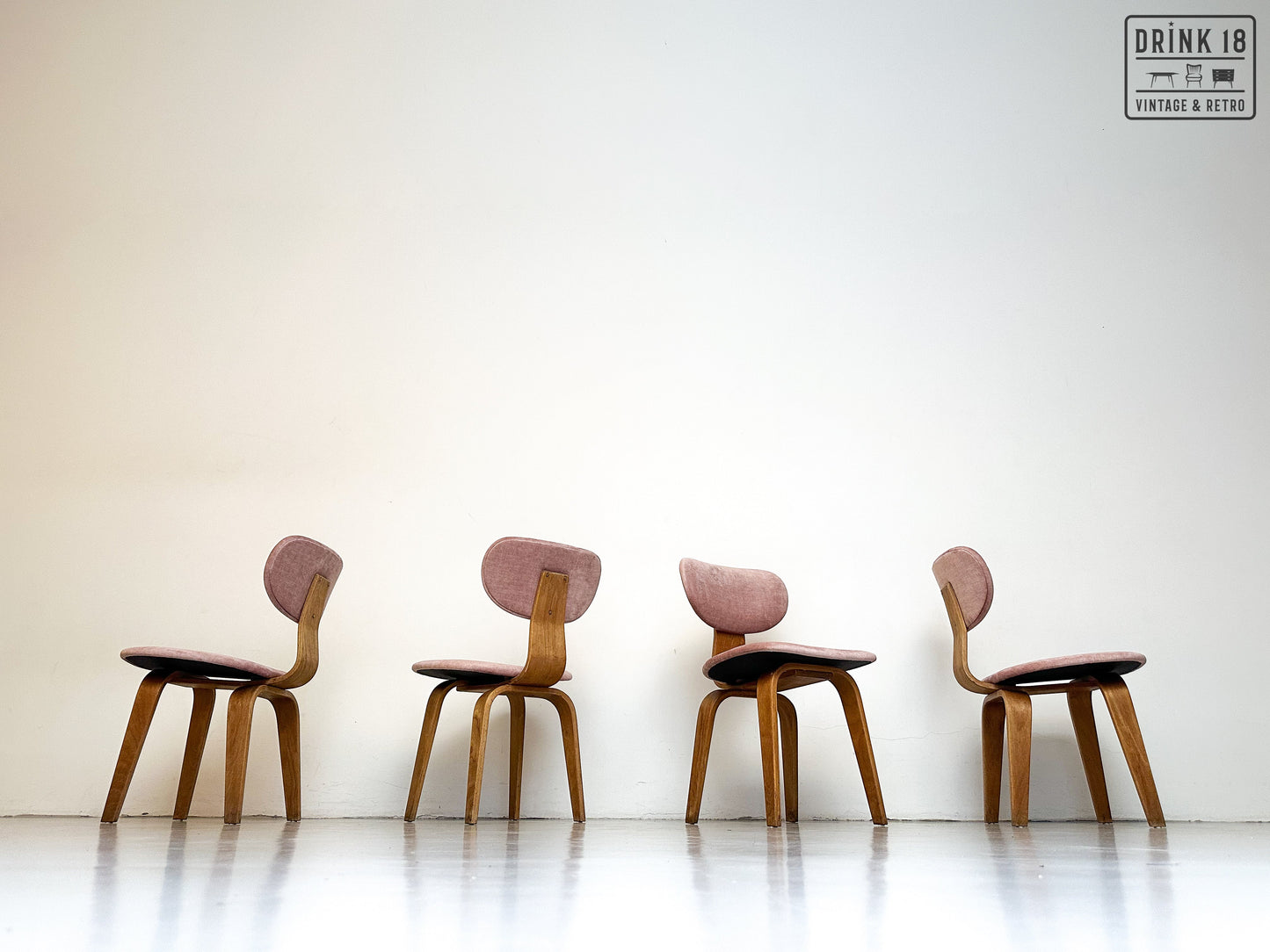 Vier SB02 Eetkamerstoelen - Pastoe