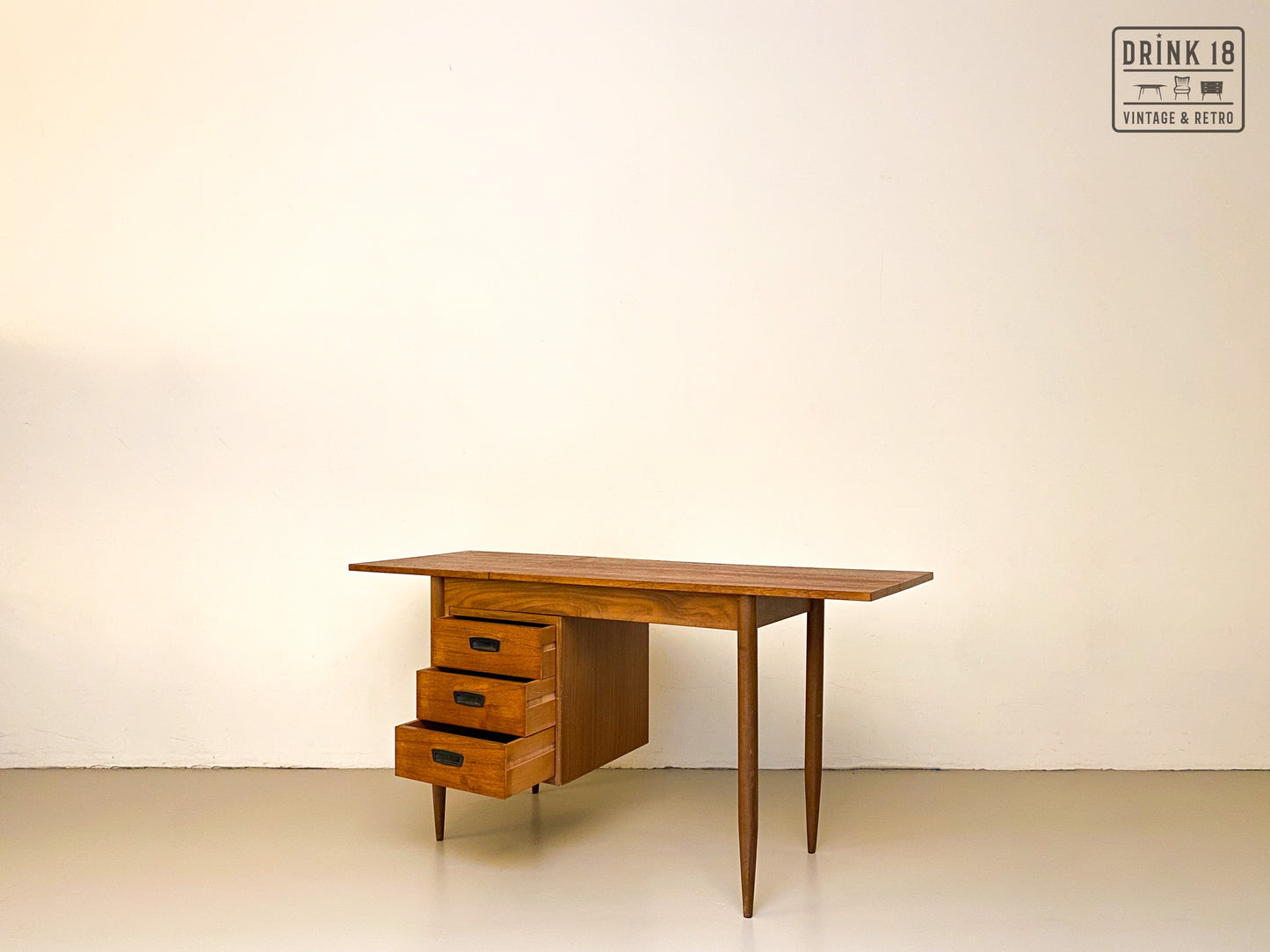 Bureau #2 - Arne Vodder