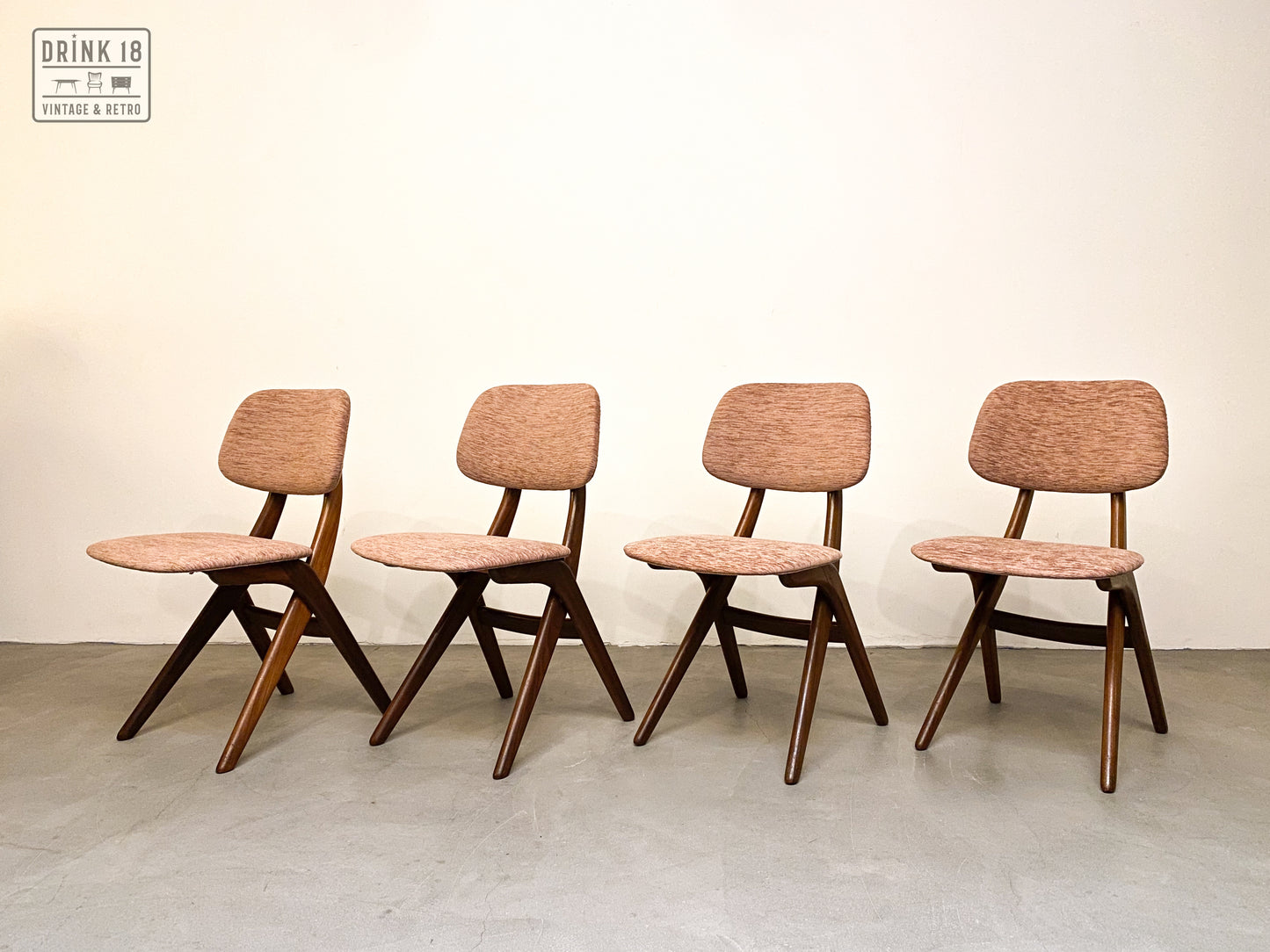 Vier Schaar-serie stoelen - Louis van Teeffelen