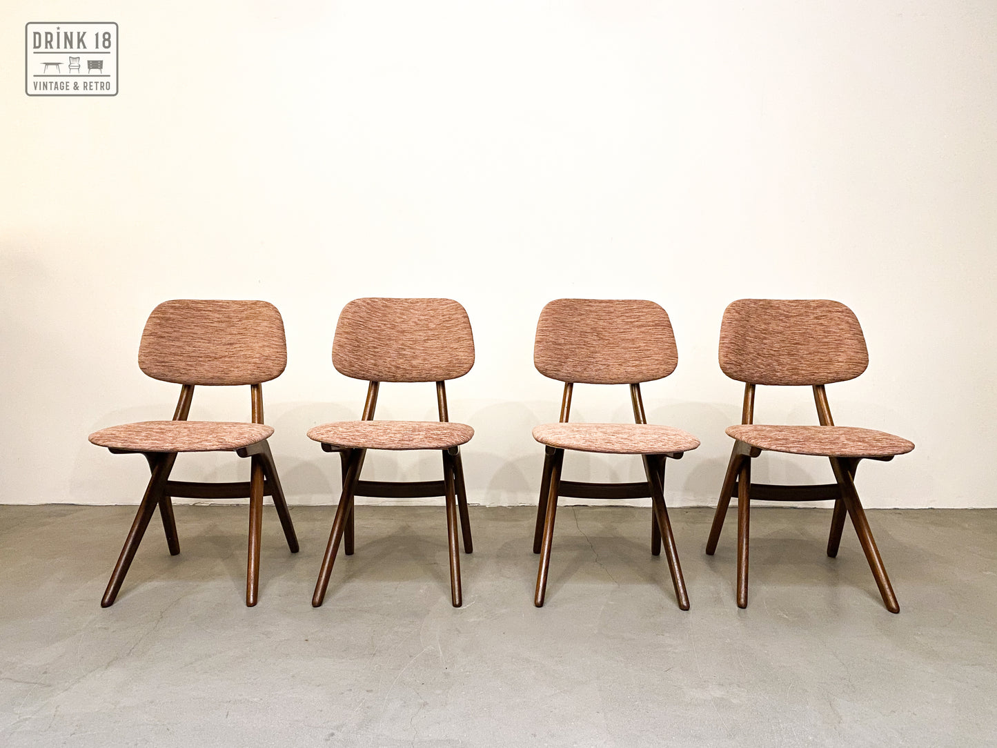 Vier Schaar-serie stoelen - Louis van Teeffelen