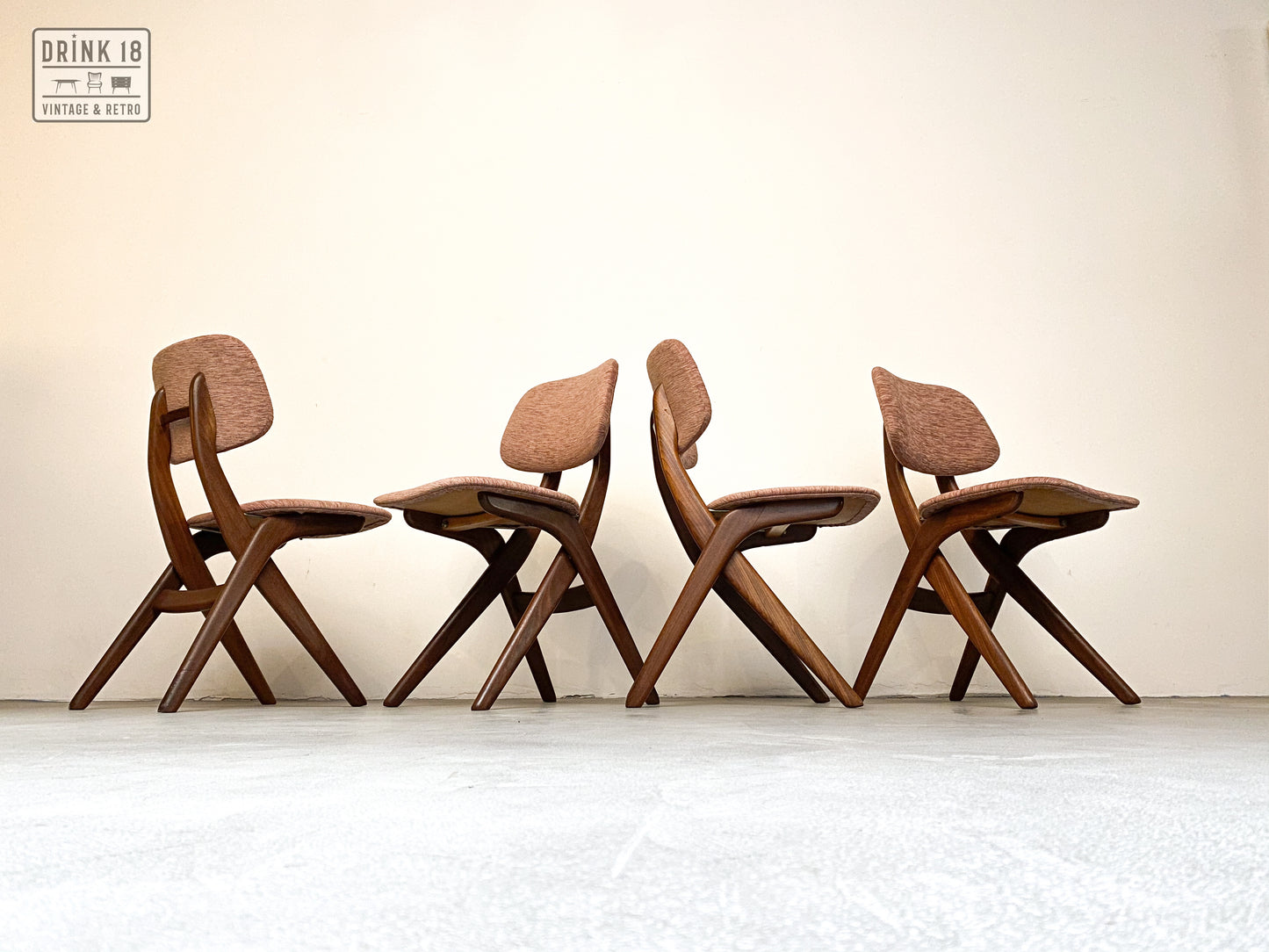 Vier Schaar-serie stoelen - Louis van Teeffelen