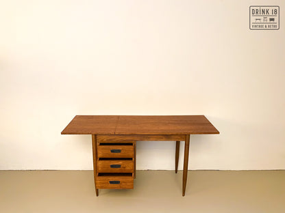 Bureau #2 - Arne Vodder