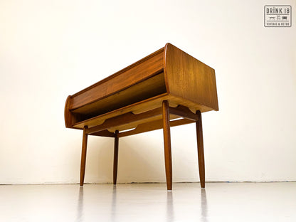 Tv / Wandmeubel -  Louis Van Teeffelen