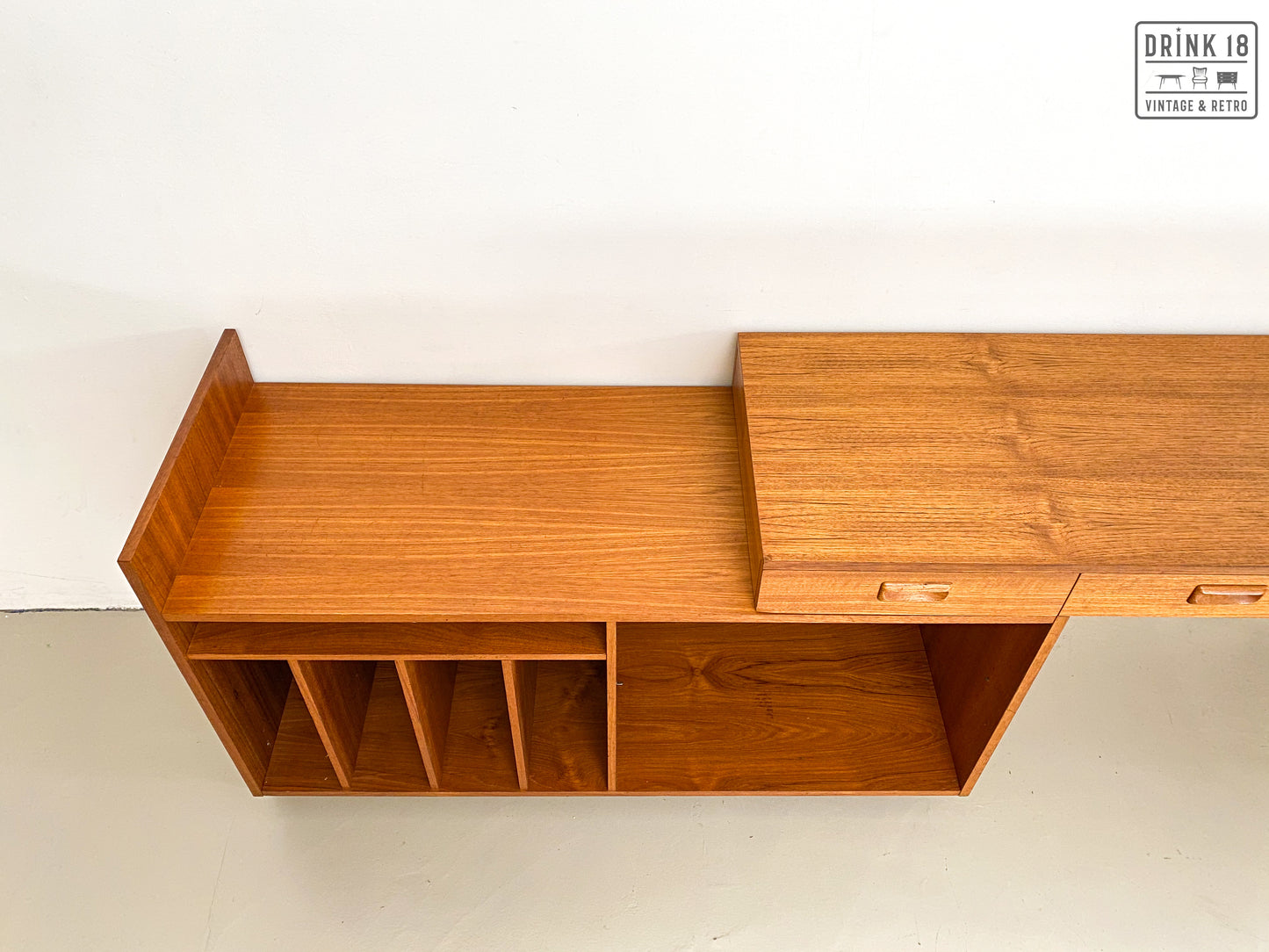 Vintage - Bureau / Wandmeubel