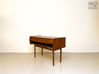 Tv / Wandmeubel -  Louis Van Teeffelen