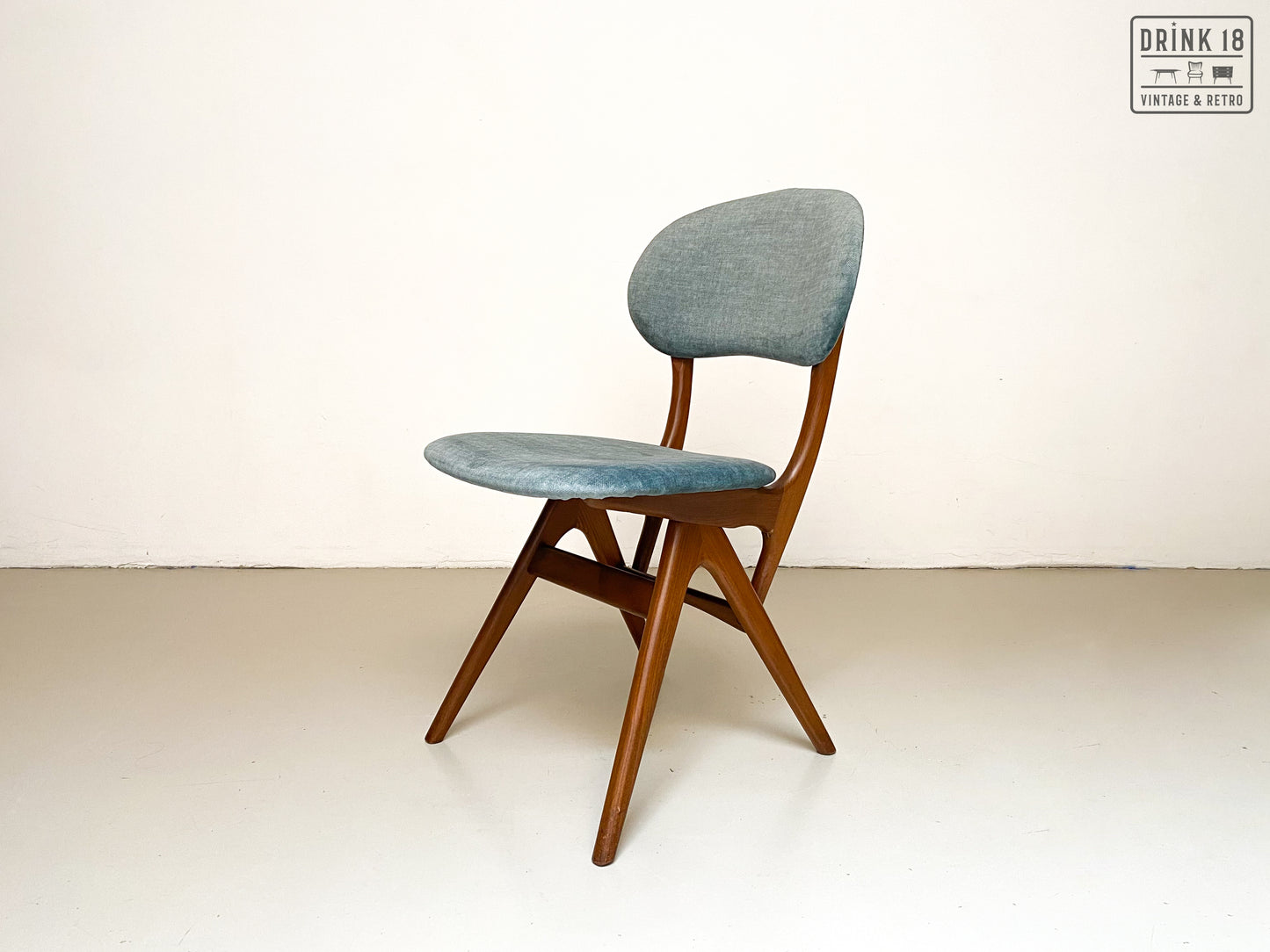 Vier vintage eetkamerstoelen (Eden) - Louis van Teeffelen