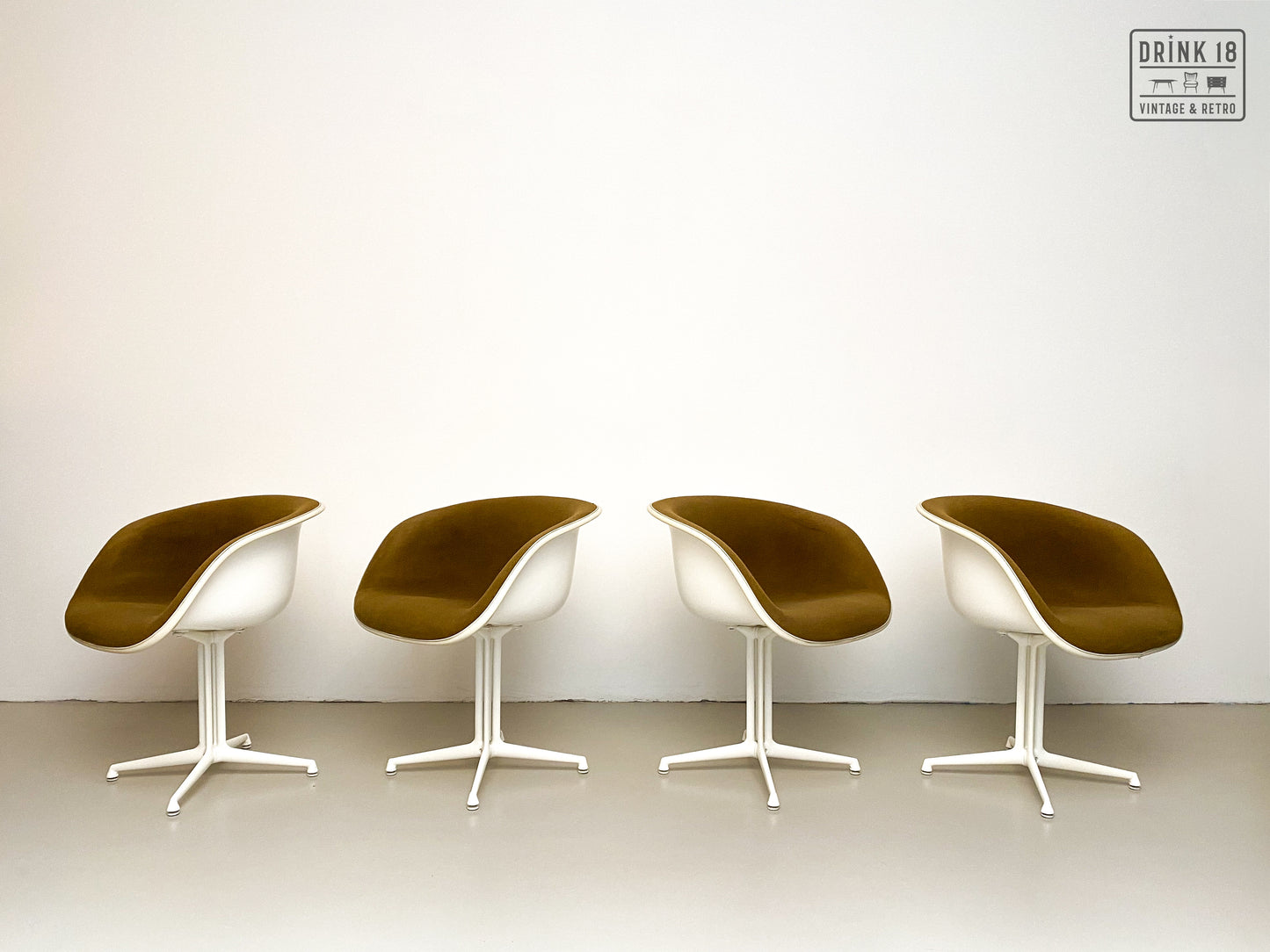 Shell La Fonda stoelen - Charles & Ray Eames voor Herman Miller