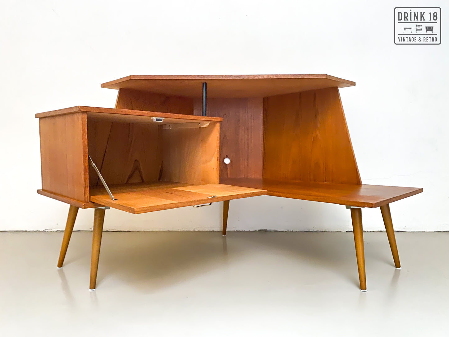Vintage Design - TV Meubel/Hoekkast