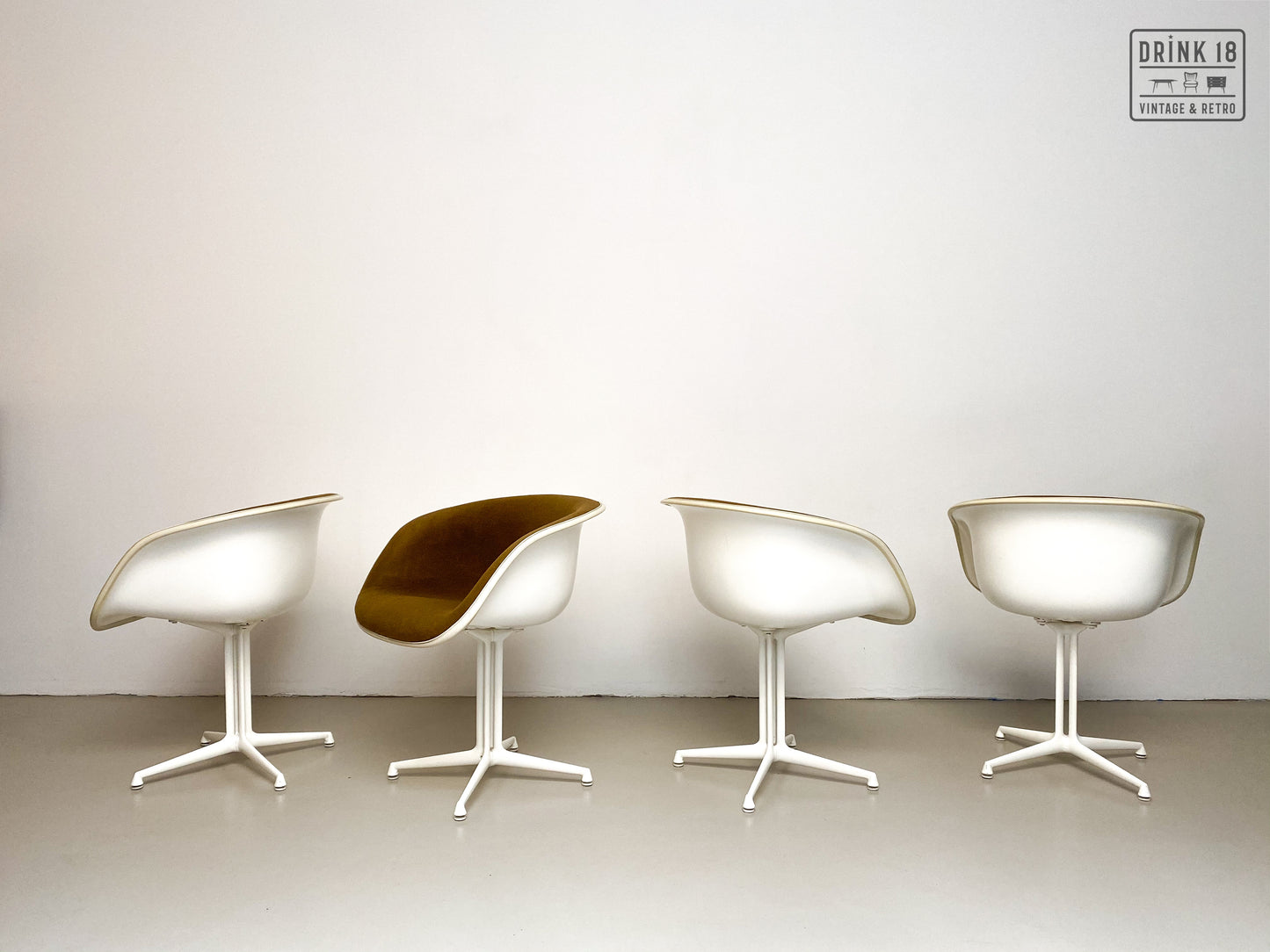 Shell La Fonda stoelen - Charles & Ray Eames voor Herman Miller