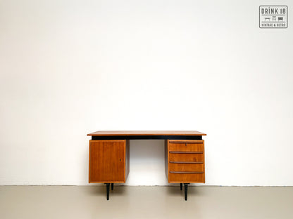 Bureau #11 - Pastoe