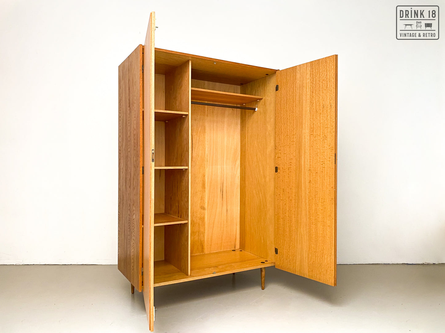 Vintage - Kleerkast light