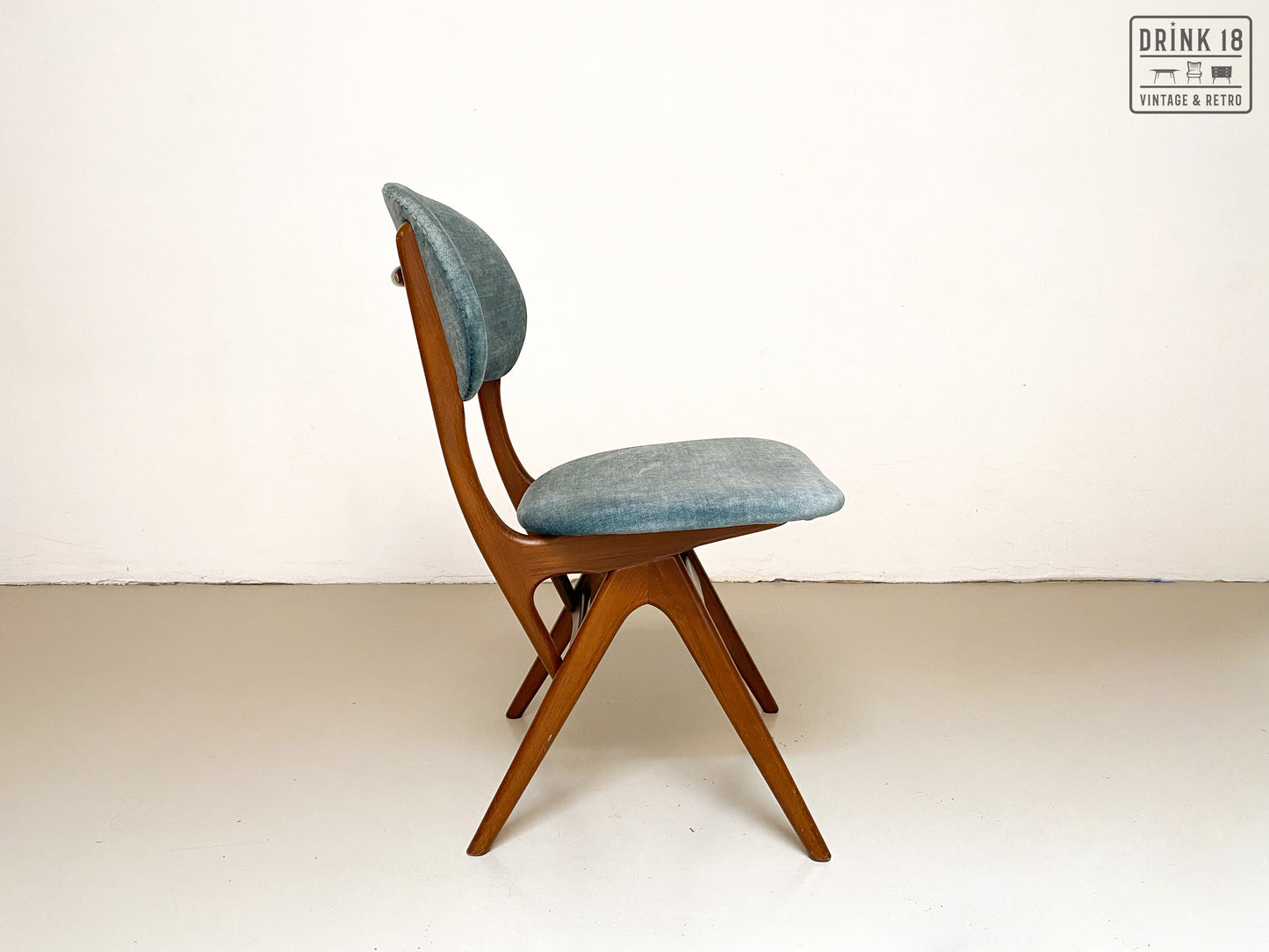 Vier vintage eetkamerstoelen (Eden) - Louis van Teeffelen