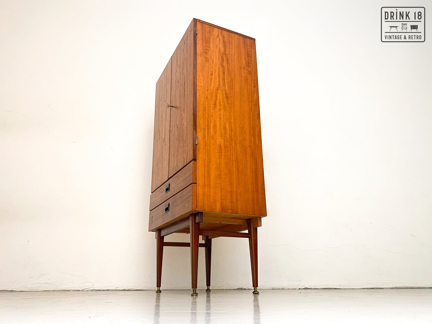Vintage - Hoge Wandmeubel #7