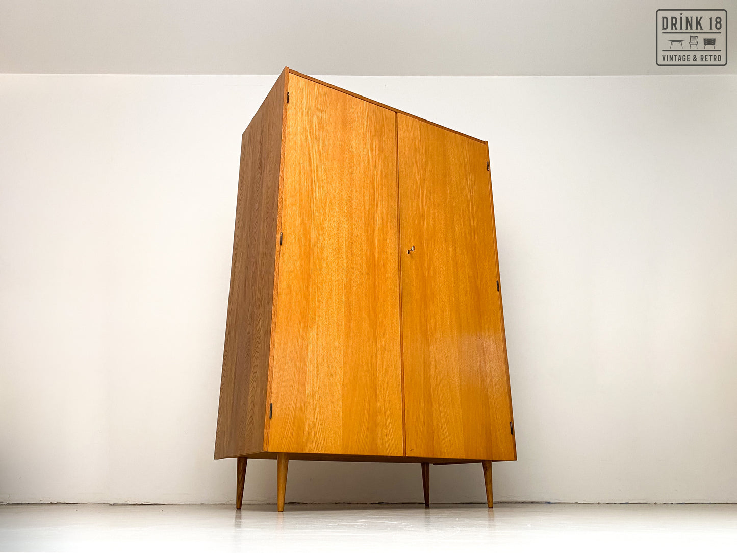 Vintage - Kleerkast light