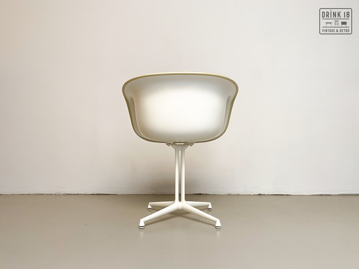 Shell La Fonda stoelen - Charles & Ray Eames voor Herman Miller