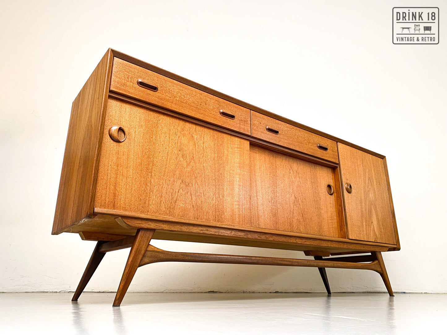 Sideboard - Louis Van Teeffelen