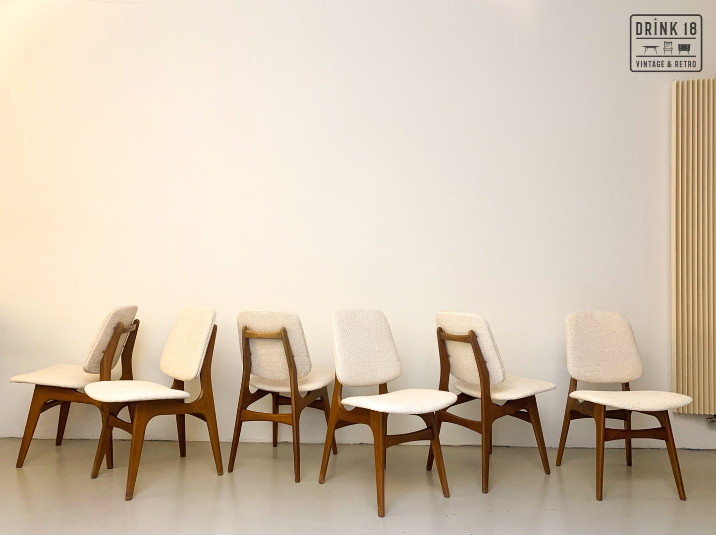 Zes vintage eetkamerstoelen - Louis van Teeffelen