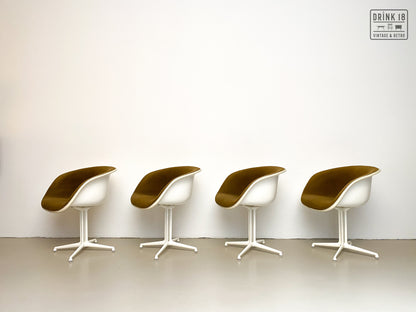Shell La Fonda stoelen - Charles & Ray Eames voor Herman Miller