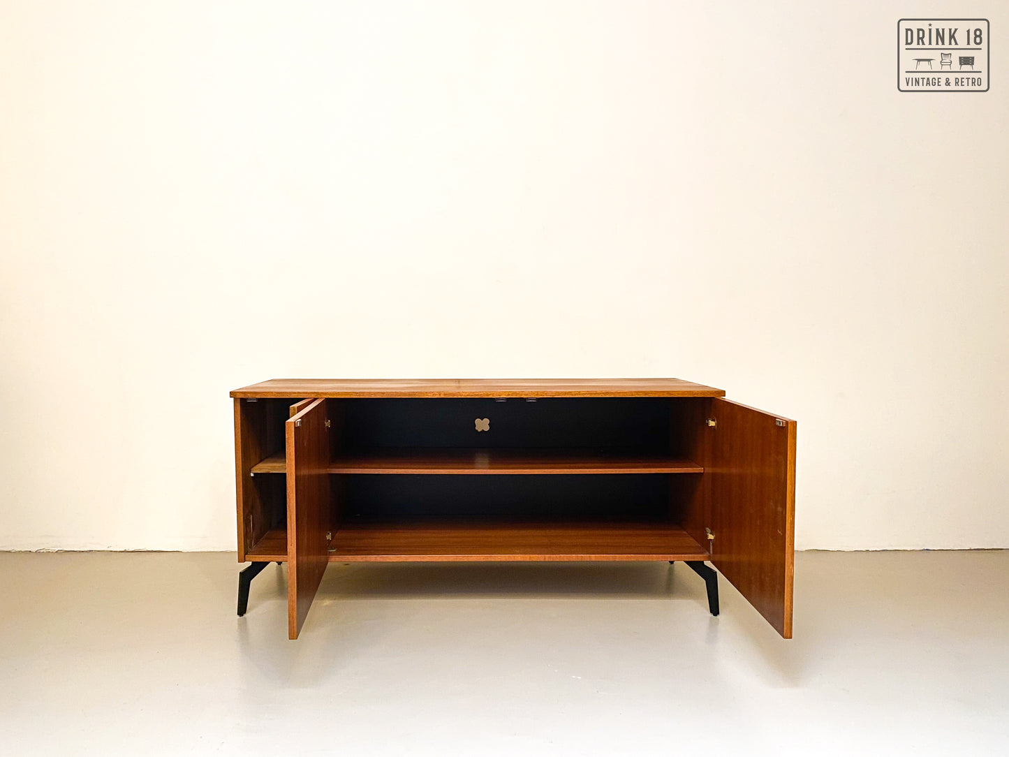 Vintage - Tv Meubel #1