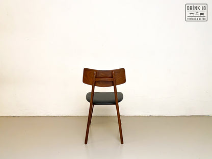 Vier Stravanger stoelen - Louis van Teeffelen