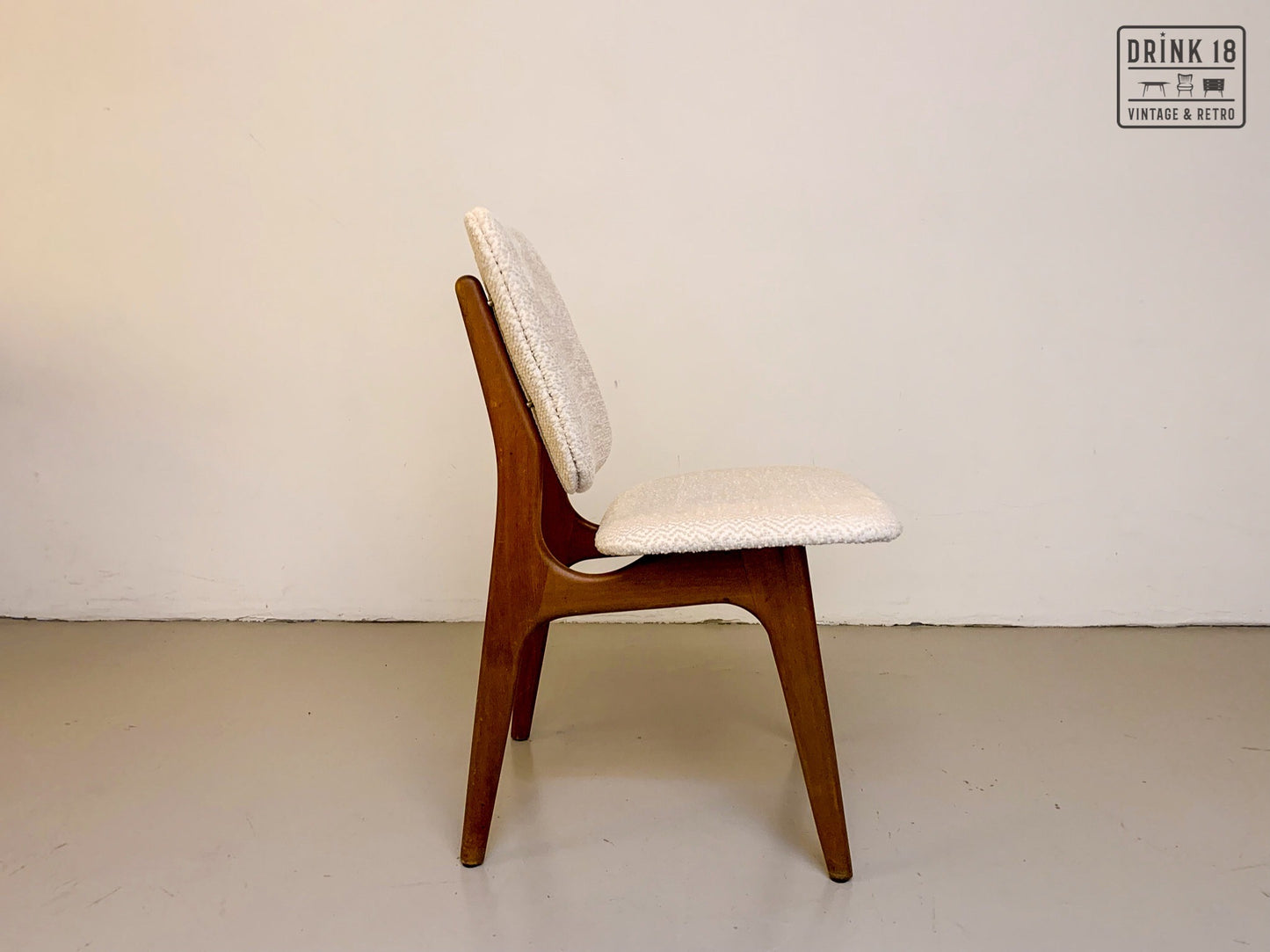 Zes vintage eetkamerstoelen - Louis van Teeffelen
