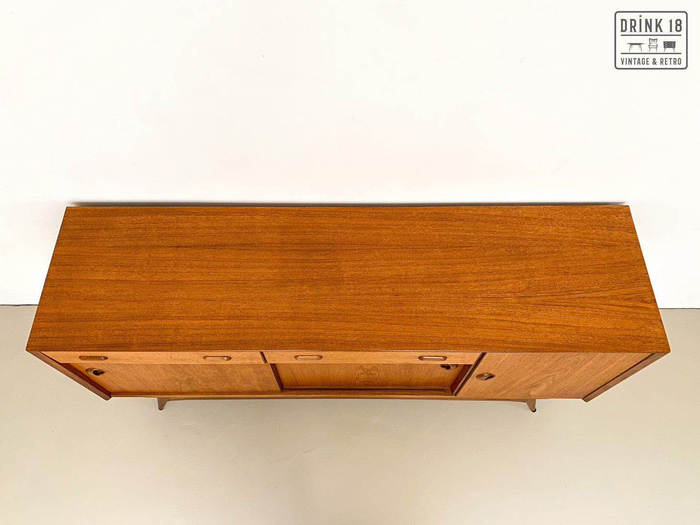 Sideboard - Louis Van Teeffelen