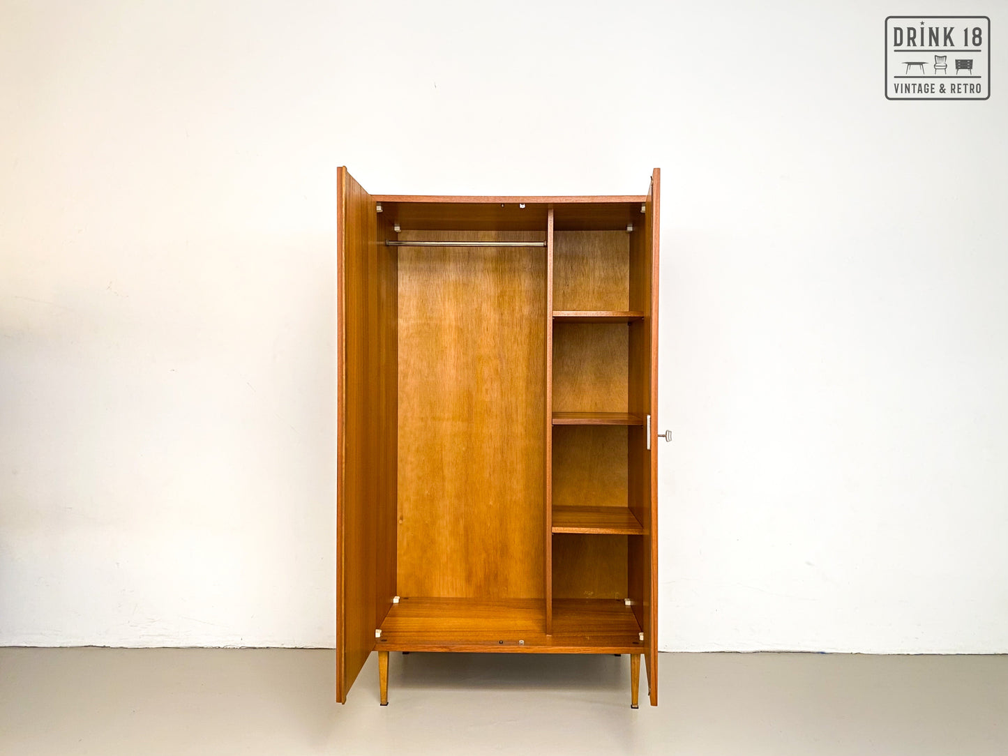 Vintage - Kleerkast light