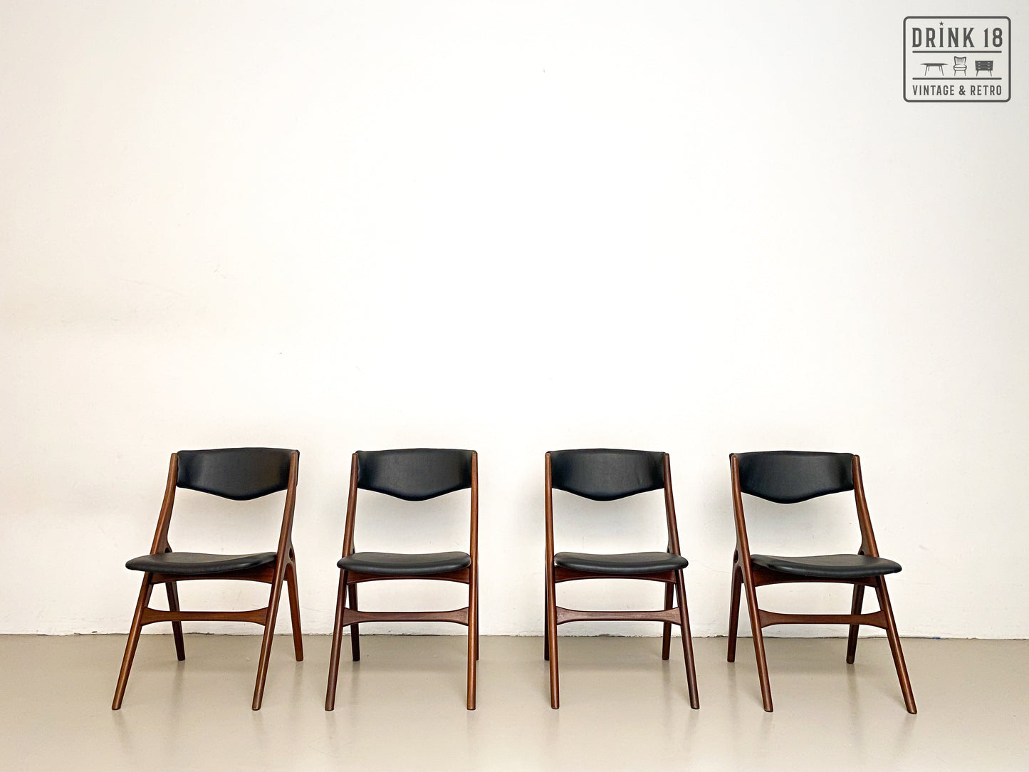 Vier vintage Aska stoelen - Louis van Teeffelen
