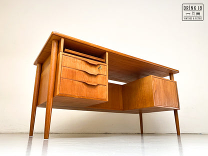 Vintage Bureau - Arne Vodder voor Bornholm
