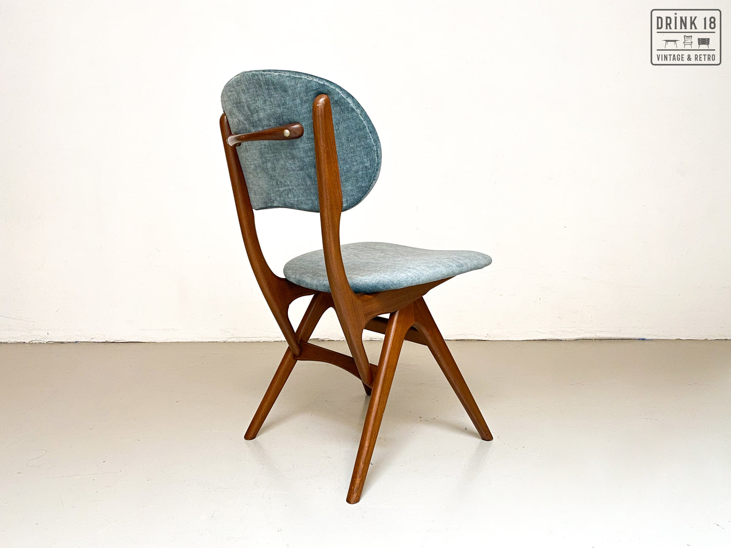 Vier vintage eetkamerstoelen (Eden) - Louis van Teeffelen