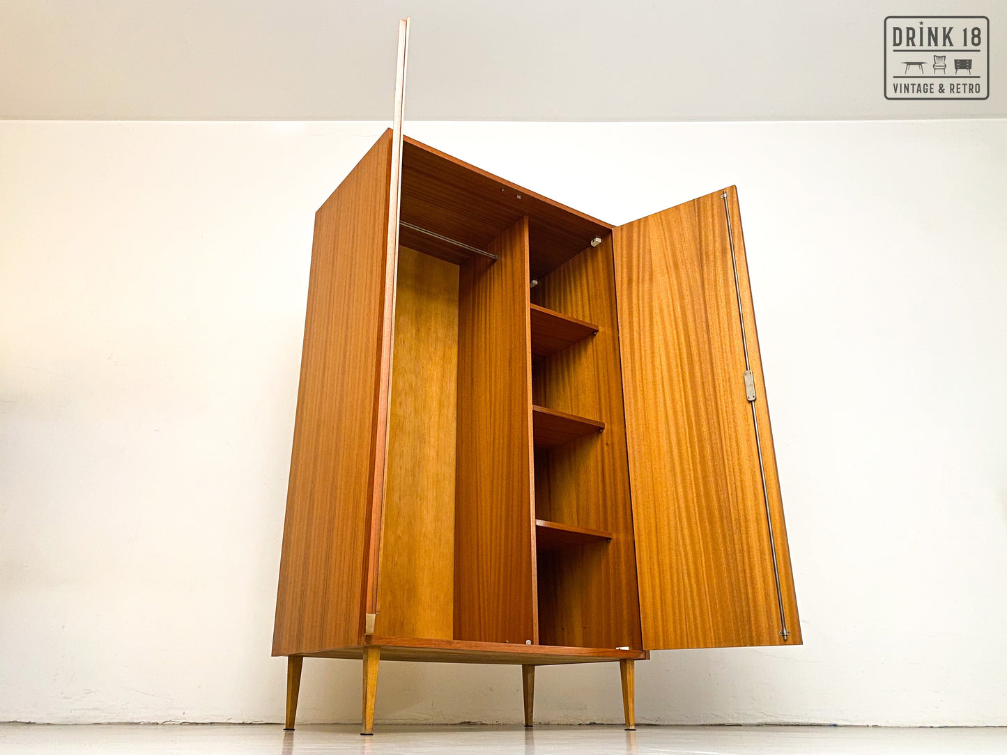 Vintage - Kleerkast light