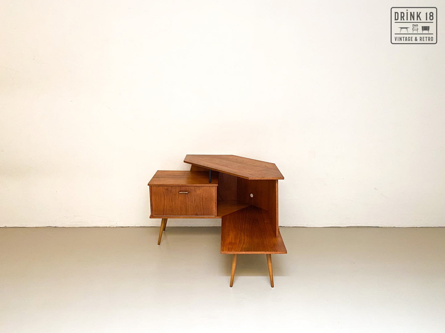 Vintage Design - TV Meubel/Hoekkast