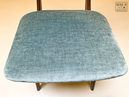 Vier vintage eetkamerstoelen - Louis van Teeffelen
