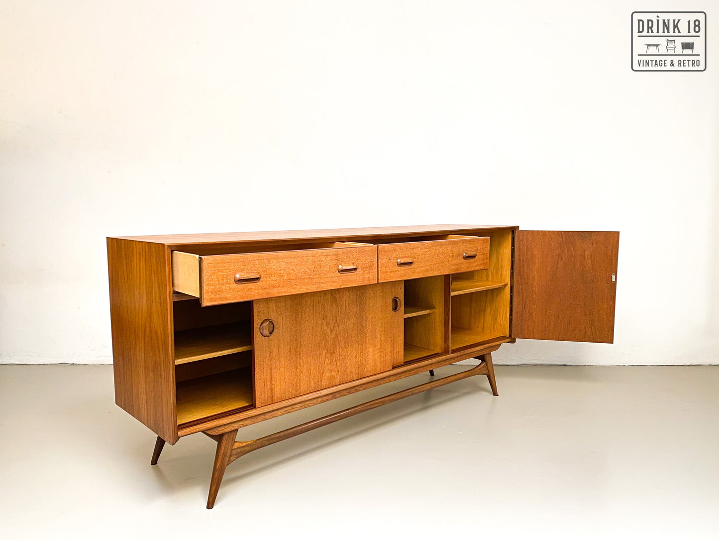 Sideboard - Louis Van Teeffelen