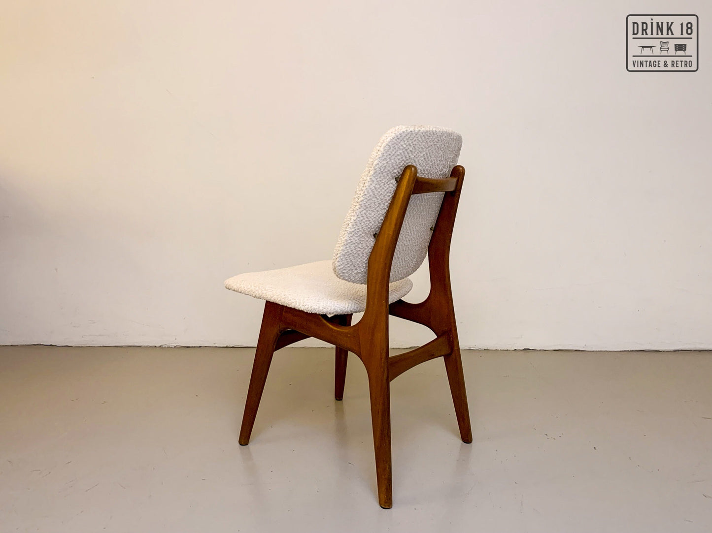 Zes vintage eetkamerstoelen - Louis van Teeffelen