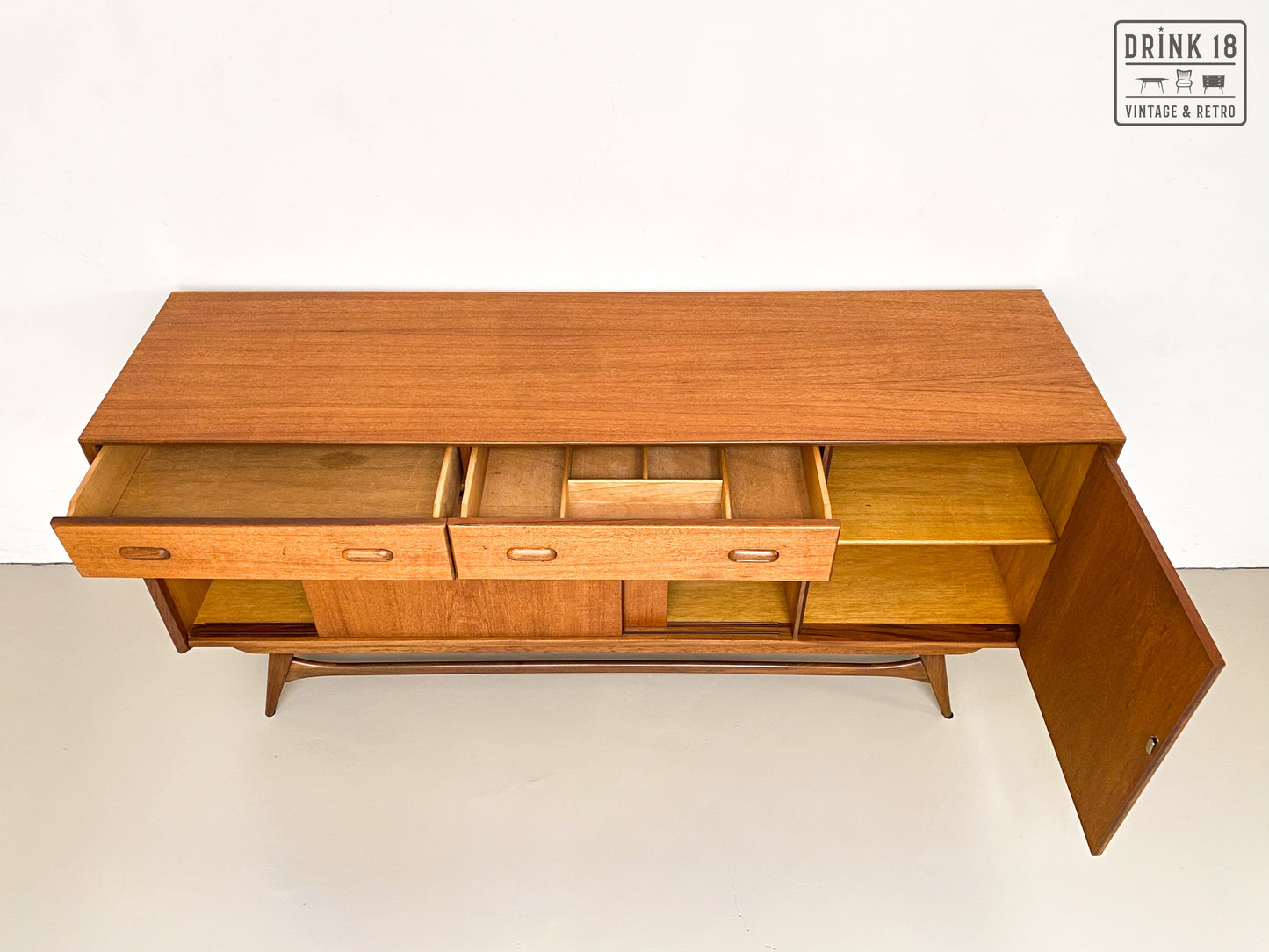 Sideboard - Louis Van Teeffelen