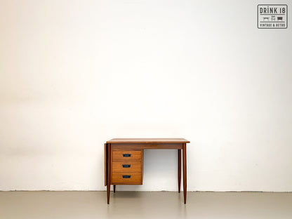 Drop-leaf bureau - Arne Vodder