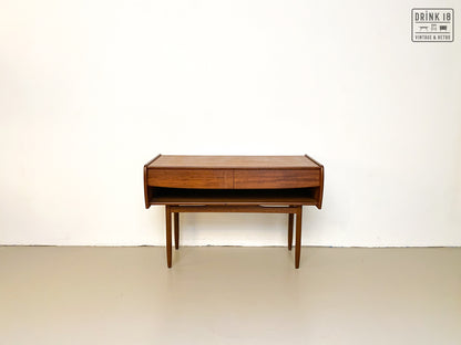 Tv / Wandmeubel -  Louis Van Teeffelen