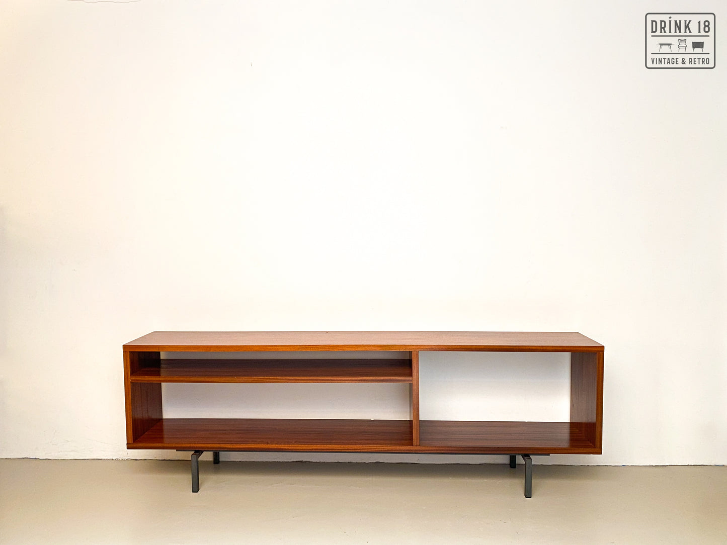 Vintage - Sideboard #7